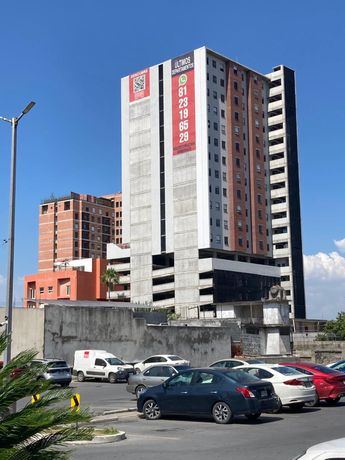 Edificios de departamentos han comenzado a construirse con velocidad en el Centro de Monterrey. | Carlos Ortega