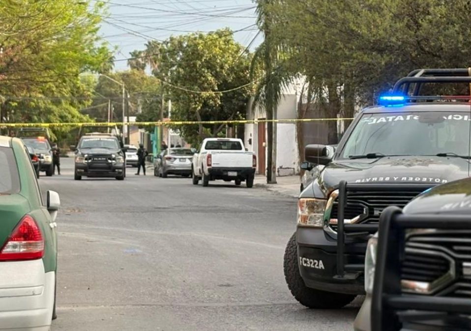Autoridades investigan la ejecución de un hombre a plena luz del día en Monterrey.| Especial