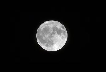 Imagen de una luna llena / Freepik