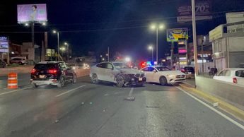 Accidente vial en avenida Paseo de los Leones. | Leyda Estrada