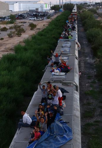 En la Ciudad de México, cientos de migrantes buscan a diario refugio. | Reuters