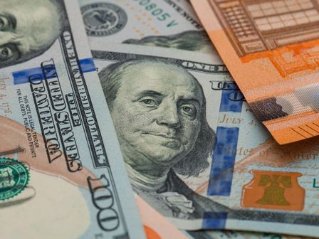 Peso mexicano lucha por mantenerse por debajo de los 17.00 puntos los primeros días de septiembre.