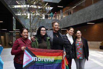 Gabriela Chumacero y la bancada de Morena festejan su llegada al Congreso de Puebla / Agencia Es Imagen