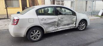 Se indicó que los menores tripulaban el Nissan Sentra en compañía de su mamá cuando se dirigían a la escuela. | Francisco Zúñiga Esquivel