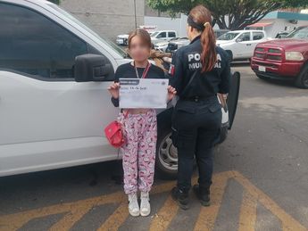Policías de Tlaquepaque resguardaron a las menores desorientadas.
