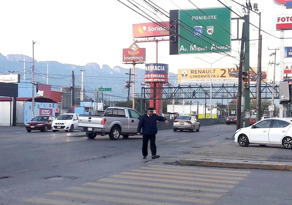 Vecinos se muestran en contra de construcción de la línea 6 del metro
