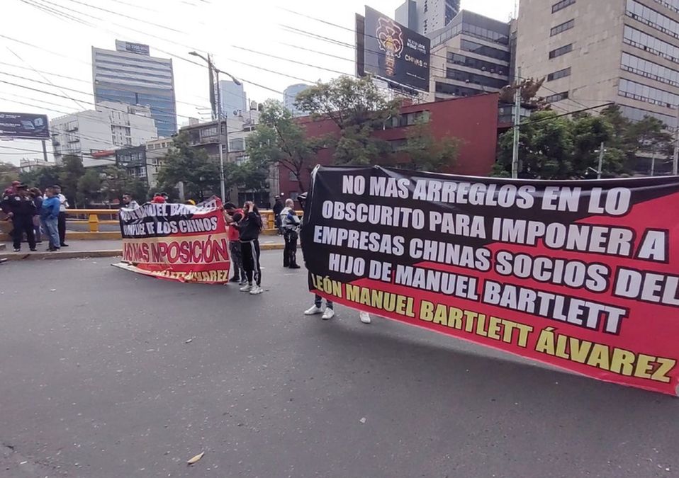 Señalan además que León Manuel Bartlett ha otorgado licitaciones a empresas chinas de forma directa/ Ramón Ramírez.