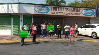 Los vecinos de la colonia Cedros protestaron en la vía pública. | Fabricio Gallegos