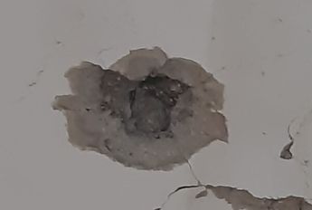 Impacto de rayo en techo de salón de clases en Veracruz │Telediario.