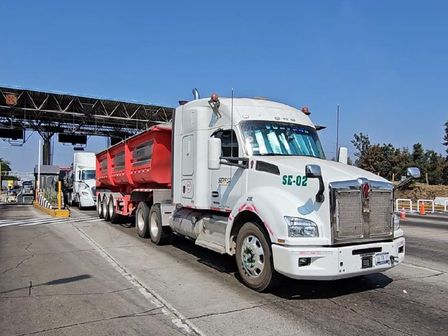 Carreteras de Jalisco se han visto afectadas ante las manifestaciones de productores. | Juan Carlos Munguía