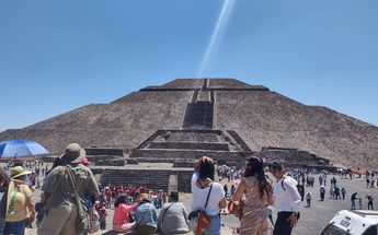Equinoccio de primavera 2023 Teotihuacán / Michelle Mejía