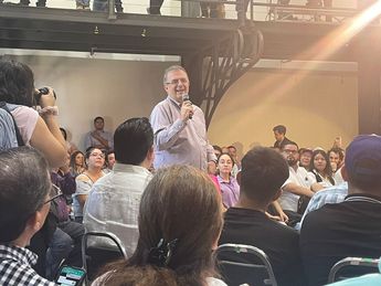 Ebard durante el evento en el Parque Fundidora. | Víctor González Garza