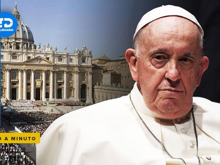 Papa Francisco lleva dos semanas hospitalizado por una neumonía doble / Especial