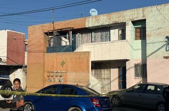 De acuerdo con los testimonios, los vecinos fueron alertados por gritos desde el interior del domicilio durante varios minutos.| Kevin Carranza