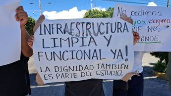 Las aulas del Instituto Tecnológico de Tehuacán exigen clases presenciales y condiciones dignas para trabajar / Apolonia Amayo