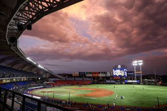 Estadio de los Charros de Jalisco visto de noche | Especial
