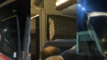 Pasajeros vivieron momentos de tensión tras el fuerte impacto ocurrido durante el trayecto nocturno | Foto: Especial