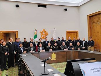Las autoridades de seguridad pública en Nuevo León aseguraron que no hay grupos criminales acechando en carreteras. | Reuters