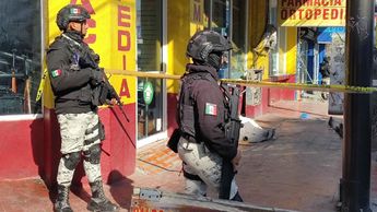 El hombre fue hallado en contra esquina del Hospital de Zona número 21 del Seguro Social.
