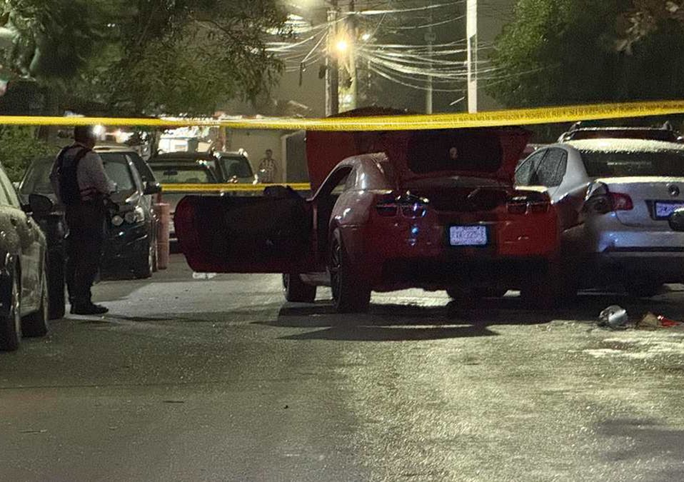 El hombre intentó perder de vista a los agresores; sin embargo, se impactó con un vehículo particular. | Fernanda Pérez