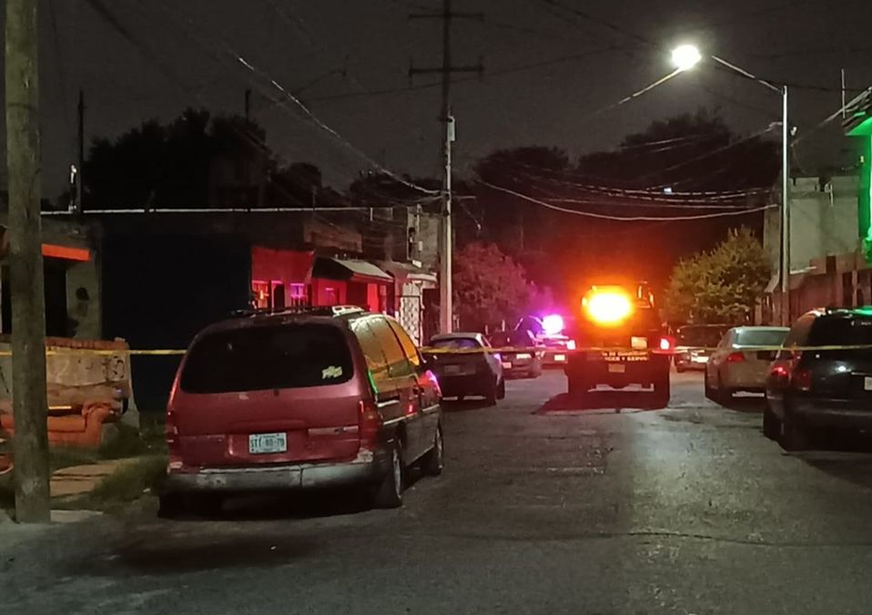 Joven con antecedentes delictivos resulta herido de bala en la colonia Las Flores. | Mayte Villasana