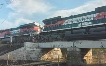 Roban rieles y se descarrila tren en Cadereyta, NL / Cortesía