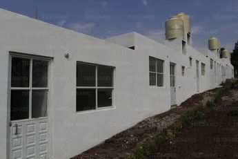 Viviendas entregadas a afectados en Xochimehuacan | Andrés Lobato