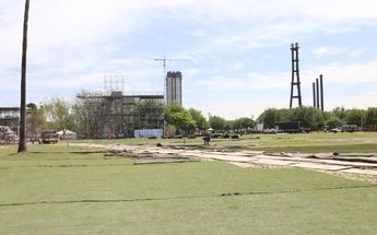 Aun faltan detalles de montaje de los escenarios. | Raul Palacios