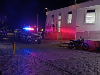El joven fue atendido en la Cruz Roja del Parque Morelos, donde perdió la vida por sus lesiones. | Javier León
