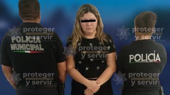 Mujer arrolló al piloto aviador en Tecámac, Edomex