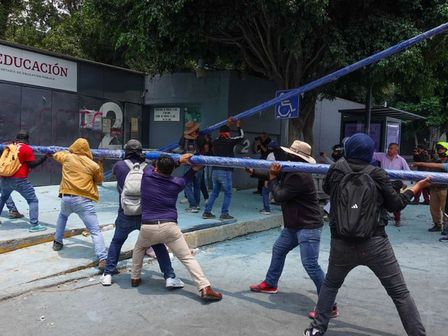 CNTE mantiene plantón en el Centro Histórico de CdMx tras no llegar a acuerdos. | Rogelio Morales | Cuartoscuro