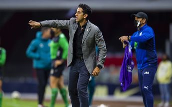 Edgar Mejía afirmó que se encuentra preparándose para volver a los banquillos / Mexsport
