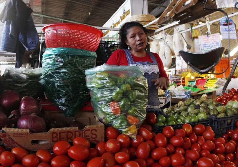 Buen Fin incluirá artículos de la canasta básica: Canacope Monterrey