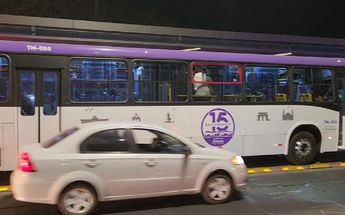 La unidad se mantuvo en el sitio durante varios minutos / Pablo Núñez