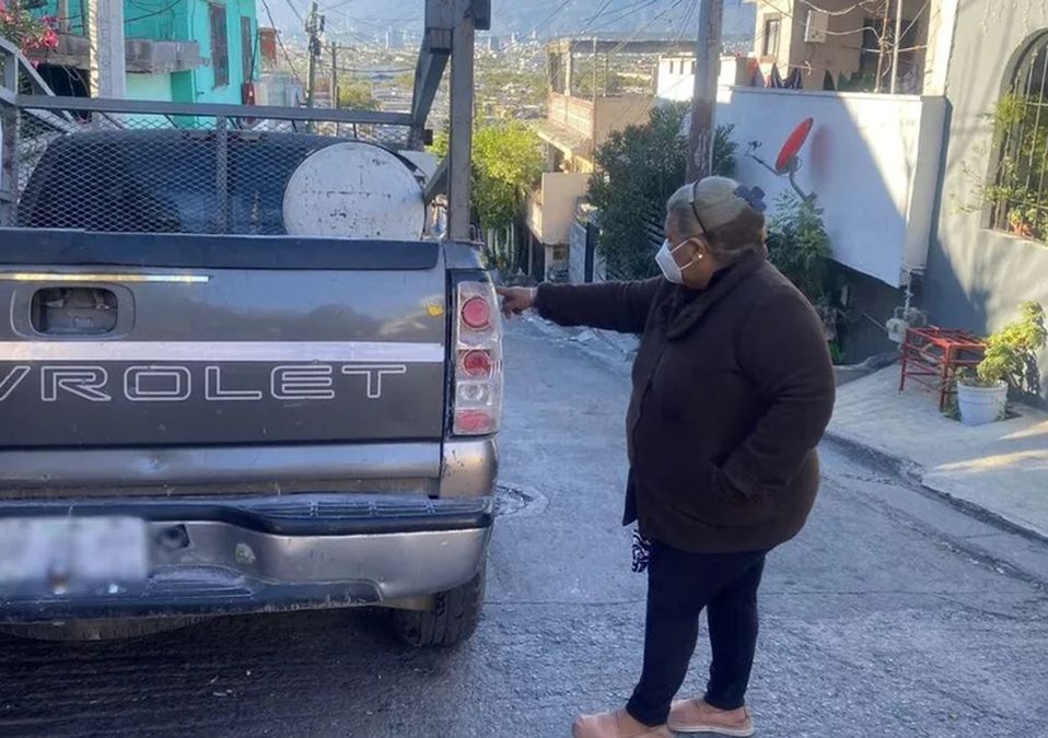 Riñas entre jóvenes dejan daños a casas y autos en la colonia Tierra y Libertad