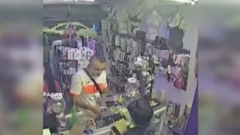 Sujeto roba mercancía de una sex shop en la Venustiano Carranza. C4 en Alerta, 22 de septiembre 2026