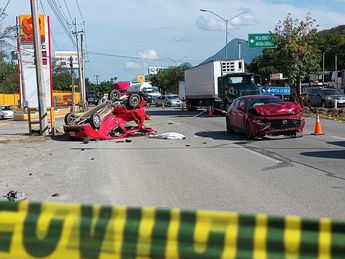 Volcadura de auto en la carretera Nacional deja una mujer muerta / Israel Santacruz