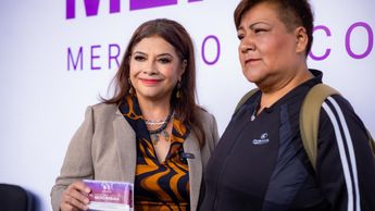Clara Brugada entrega vales Mercomuna en CdMx | Gobierno CdMx