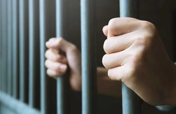 El ex funcionario público fue detenido ayer y trasladado al Cereso estatal número 1, en el municipio de Aquiles Serdán, Chihuahua.