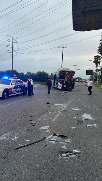 El accidente ocurrió sobre la avenida Manuel L Barragán. | Agustín Martínez