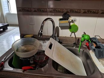 Vecinos en Monterrey tienen 8 días sin agua y buscan en rancho / Alexandra Amao