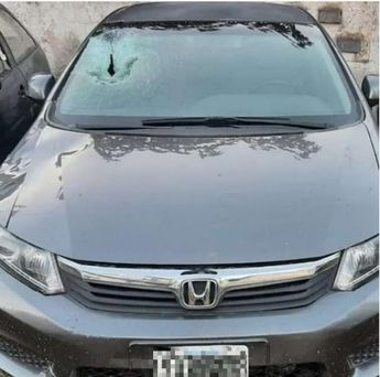 Así quedó el parabrisas del coche tras el accidente / Facebook Dray Fotos