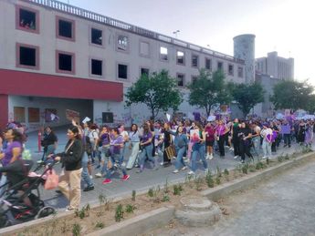 Contingente continúa por Ocampo / Leyda Estrada