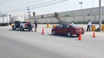 El conductor de un automóvil Nissan Versa en color guinda fue el responsable del atropello. | Agustín Martínez