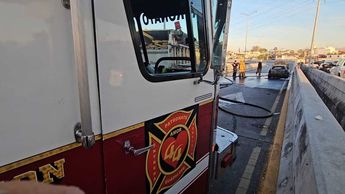 Cuerpos de rescate lograron apagar el fuego rápidamente. | Fabricio Gallegos