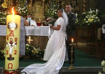 Fernando se casó con Josefina por lo civil con un iniforme de soldado nazi/ Jorge Carballo