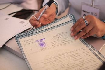 El Registro Civil en México permite ahora cambiarse de nombre e incluso de apellido. | Archivo