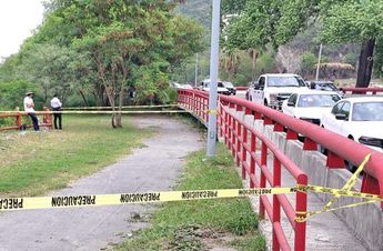 El cuerpo de una mujer fue encontrado en registro pluvial a la orilla de río en San Pedo Garza García