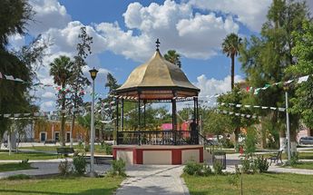 Plaza de Armas de Viesca.