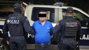 El presunto exhibicionista fue detenido en posesión de aparentes drogas. | Policía de Guadalajara